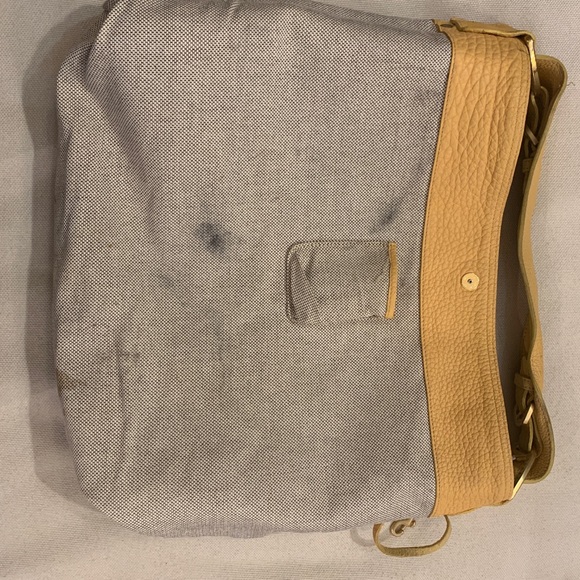 Dooney & Bourke Canvas Signature Hobo Purse Large w/Yellow Leather handle - Picture 11 of 15